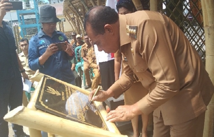 Bupati Ngada Andreas Paru Resmikan Sentra Industri Kerajinan Masyarakat Bambu