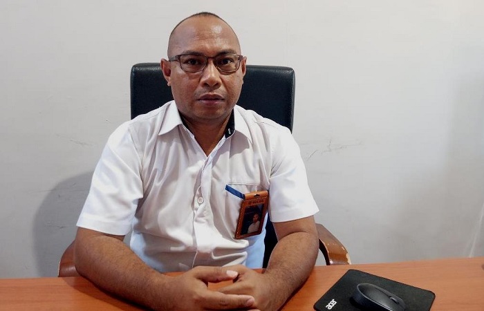 Kepala Bulog Labuan Bajo Mabar NTT, Pier Solissa.