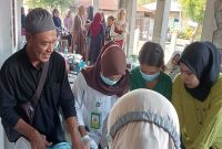 Kegiatan Khitanan Masal Majelis Pengajian Batu Ata Larantuka beberapa waktu lalu. Foto: Dok. Majelis Pengajian