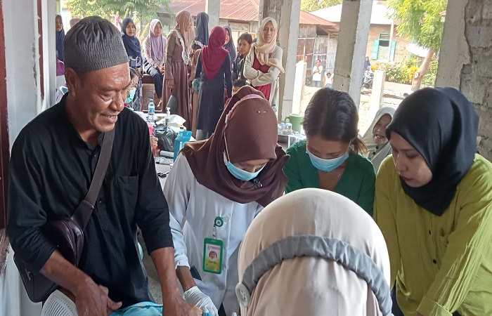 Kegiatan Khitanan Masal Majelis Pengajian Batu Ata Larantuka beberapa waktu lalu. Foto: Dok. Majelis Pengajian