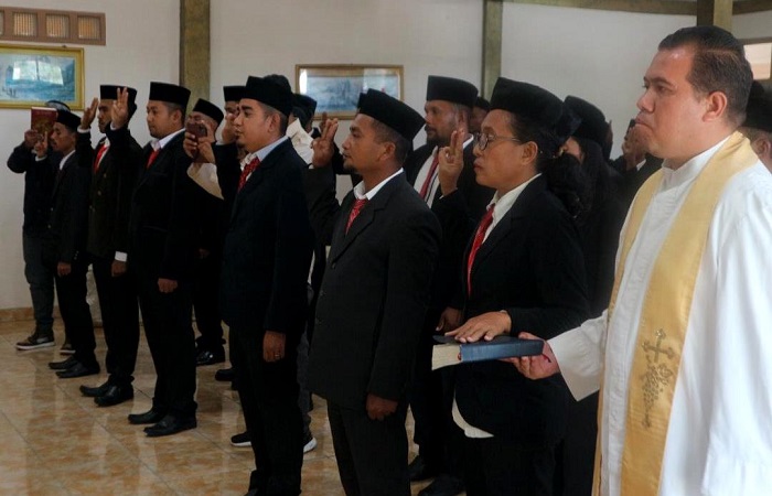 Pelantikan Panwascam Naga.