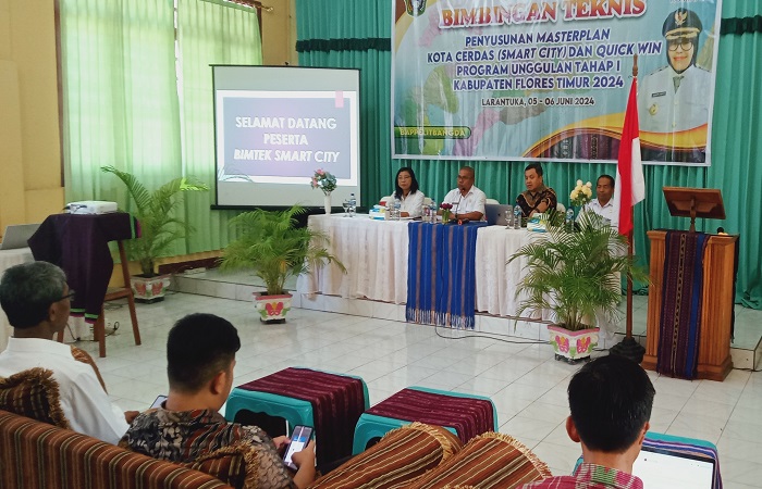 Bimtek Smart City Flores Timur. Foto: Wentho Eliando