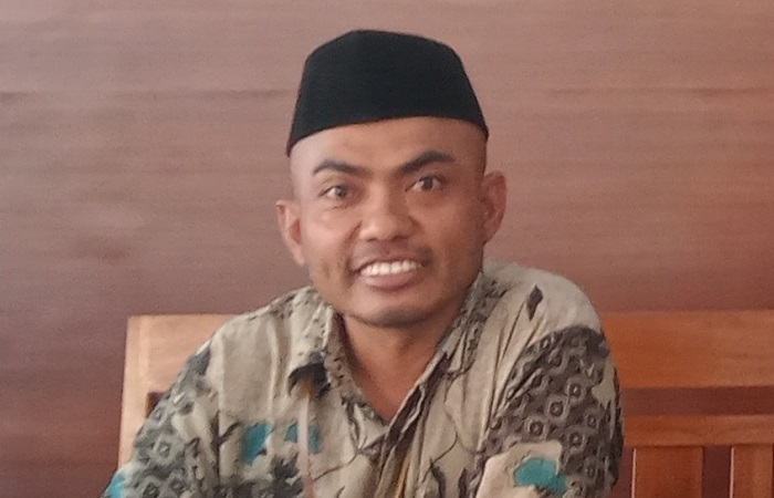 Komisioner KPU Flores Timur, Arifin Atanggae