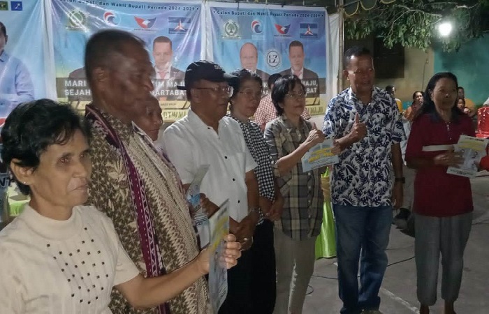 Pasangan bakal calon Bupati dan Wakil Bupati, Yosep Antonius Titus Lukman Riberu dan Zakarias Paun Saat Tatap Muka di Kelurahan Lohayong, Kecamatan Larantuka, Selasa (17/9/2024)