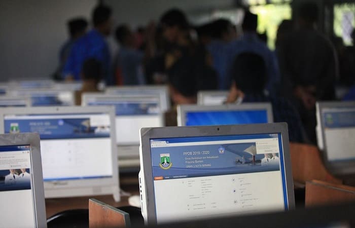 Ilustrasi PPDB.(Shutterstock/Maharadhikarizqi)