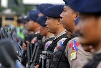 Ilustrasi pengamanan Natal: Mabes Polri menggelar apel gelar pasukan Operasi Lilin 2015 untuk pengamanan Natal dan Tahun Baru 2016, di lapangan Polda Metro Jaya, Jakarta, Rabu (23/12/2015).(TRIBUNNEWS / HERUDIN)