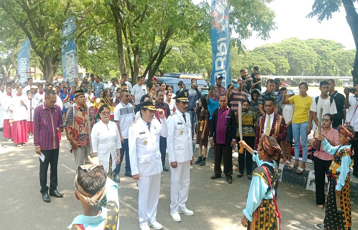 Masyarakat Padati Lapangan Berdikari, Sambut Bupati dan Wakil Bupati Nagekeo