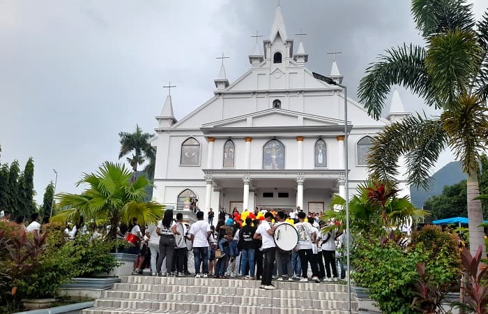 Gereja Katolik Santo Yosef Onekore.