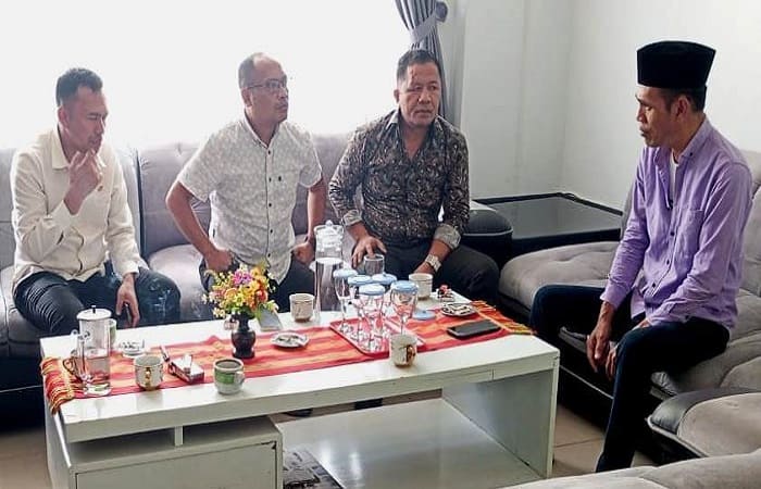 Anggota DPRD Manggarai Barat.