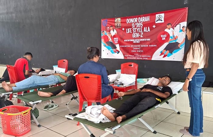 Donor darak KRDD OMK Sinjo Paroki Santo Yosef  Onekore.