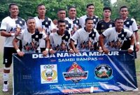Salah satu klub yang ikut dalam turnamen Watu Pajung Cup di Pota, Kecamatan Sambi Rampas.