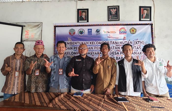 Sosialisasi Kehitanan di Pulau Longos.