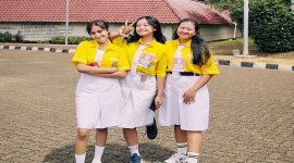 Siswi SMAK Regina Pacis Bajawa, Kabupaten Ngada siap menempuh pendidikan di Universitas Indonesia.