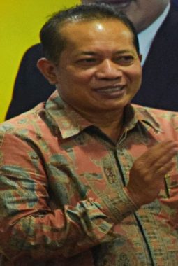 Presiden Minta Agar Koperasi Bisa Mengejar Ketertinggalan Dari BUMN dan Badan Usaha Swasta