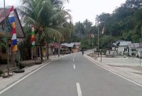 Ruas jalan Nangamboa - Watumite di Kampung Koporombo, Desa Tenda - Ondo, Ende, NTT.