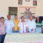 Ketua DPD Partai Perindo Kabupaten Flores Timur, Plasidus Fernandez bersama pengurus dan Anggota DPRD Kabupaten Flores Timur, Yakobus Mikhael Krizik Basa Lewar pose bersama usai memberi keterangan kepada wartawan di Kantor DPD Partai Perindo Kabupaten Flores Timur, Sabtu (22/8/2026).