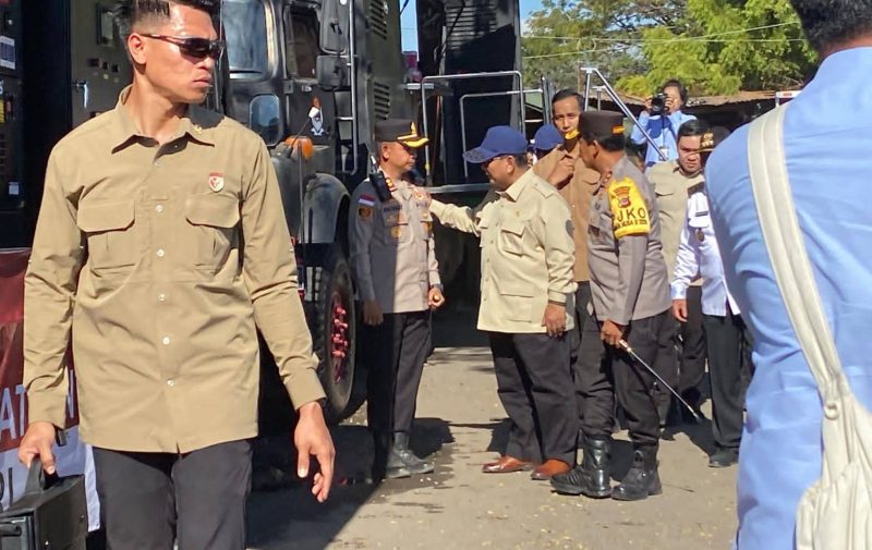 Presiden Prabowo Subianto Mengunjungi Warga Terdampak Gempa Flores di Kabupaten Nagekeo, Rabu (26/8/2026).