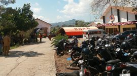 Suasana di Posko bantuan gempa Flores zona Mabar NTT di halaman Kantor BPBD Mabar di Labuan Bajo, Selasa (18/8/2026).