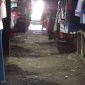 Lantai Pasar Batu Cermin kini tinggal tanah,berdebu dan mengotori jualan pedagang.  