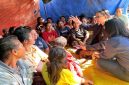 Julie Laiskodat di Tenda Pengungsian,Desa Saga, Kabupaten Ende.