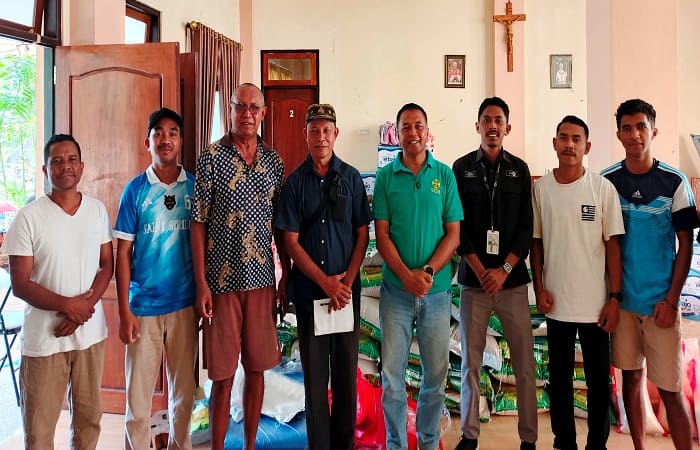 Tim Relawan Gempa Flores Kevikepan Reo.