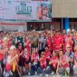 Team PMI SSumutdan PMI Kabupaten Ende pose bersama di Stadion Marilonga, Sabtu (12/9/2026).