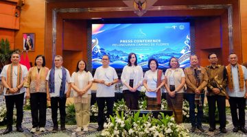 Camino Flores, Perjalanan Spiritual dan Karitatif