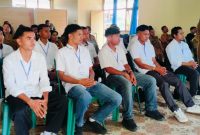 Peserta pelatihan barber pria yang digelar Dinas Tenaga Kerja dan Transmigrasi Ngada